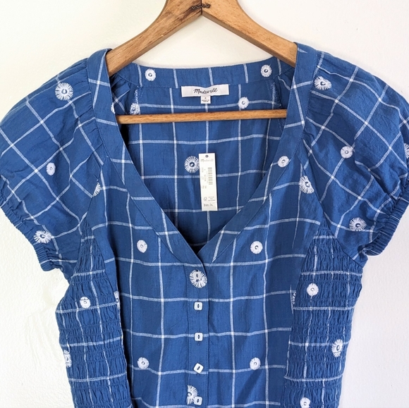 Sold! NWT Embroidered Puff-Sleeve Crop Top in Windowpane - Picture 7 of 16